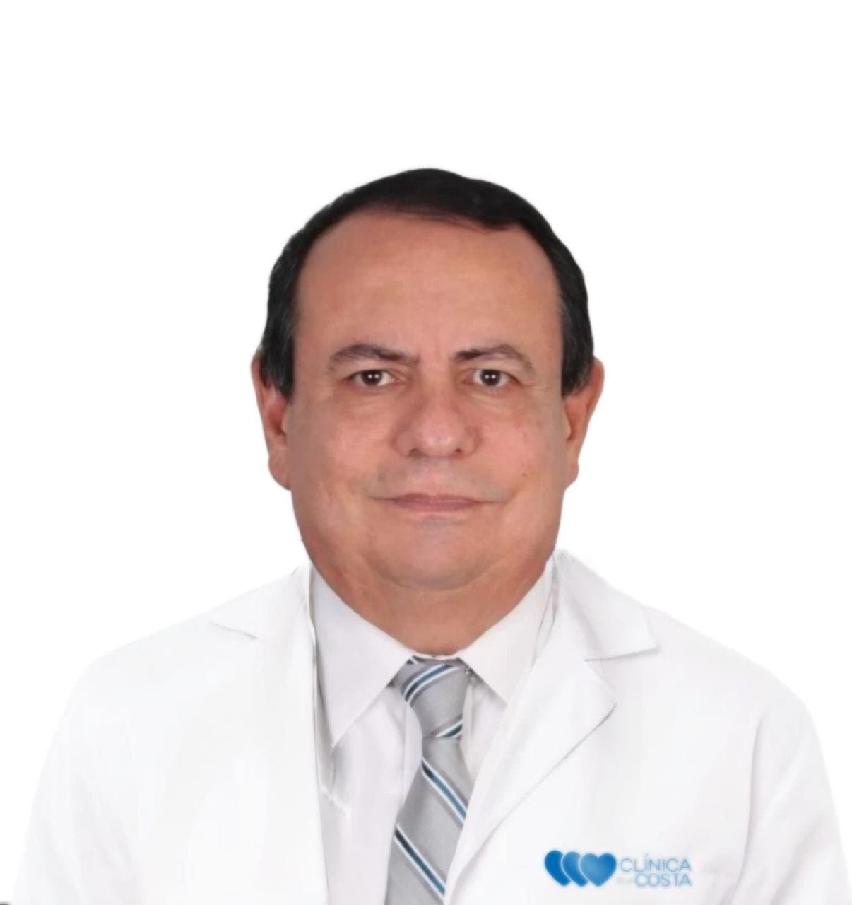 Dr. Gustavo Aroca Martínez